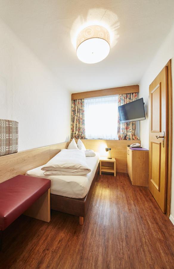 Hotel Alpina Saalbach-Hinterglemm Extérieur photo
