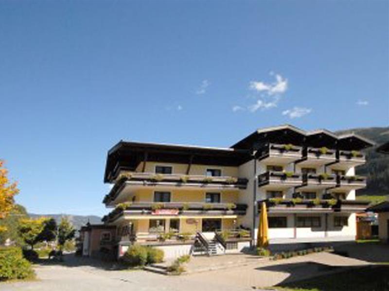 Hotel Alpina Saalbach-Hinterglemm Extérieur photo